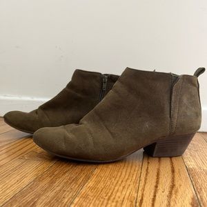 Old Navy Moss Green Ankle Booties